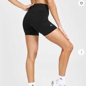 Oner Active EFFORTLESS LIFT SEAMLESS SHORTS WITH WHITE LOGO Black Small